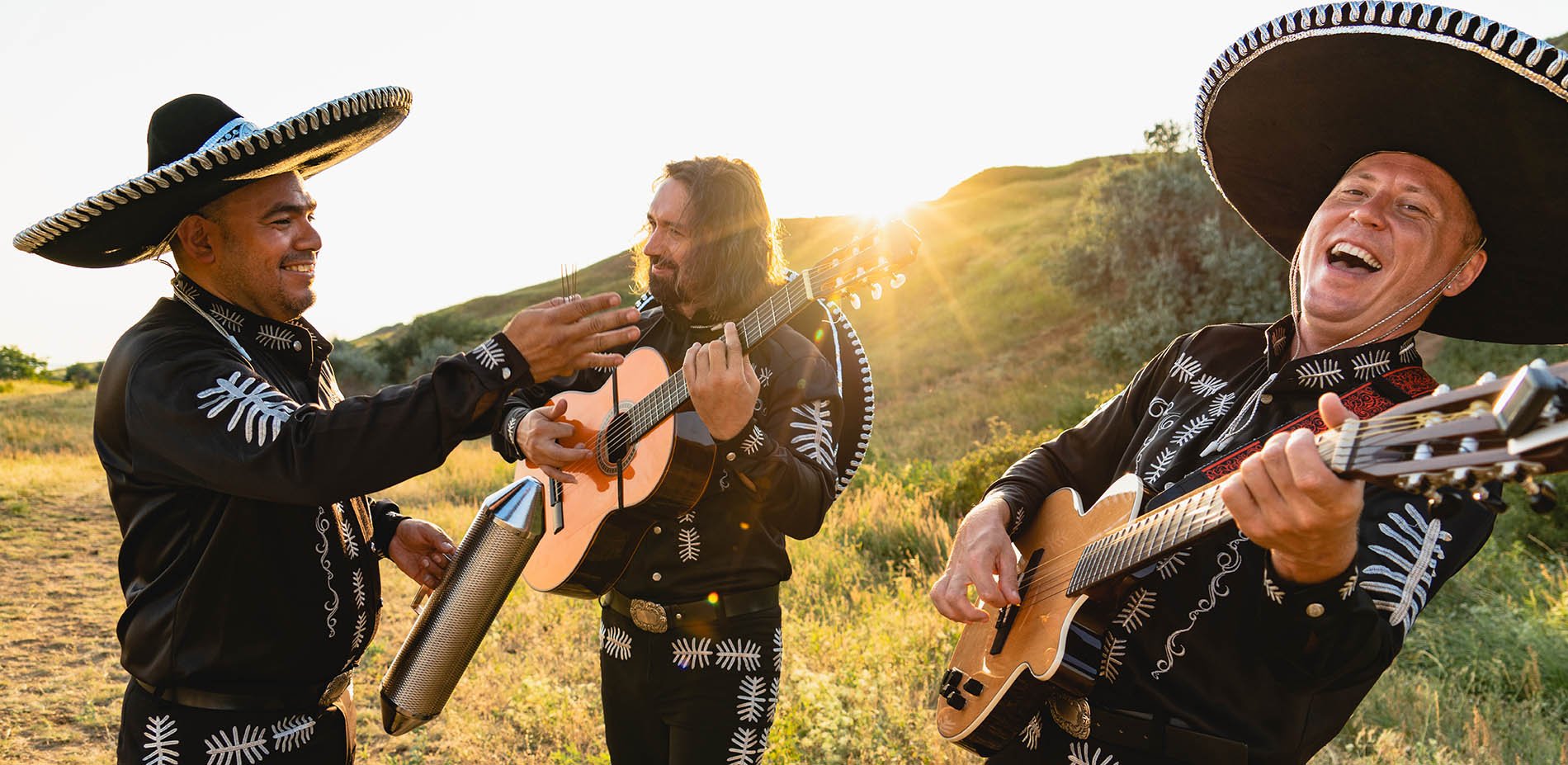 Mariachi Nuevo Amanecer logo en CDMX y EDOMEX